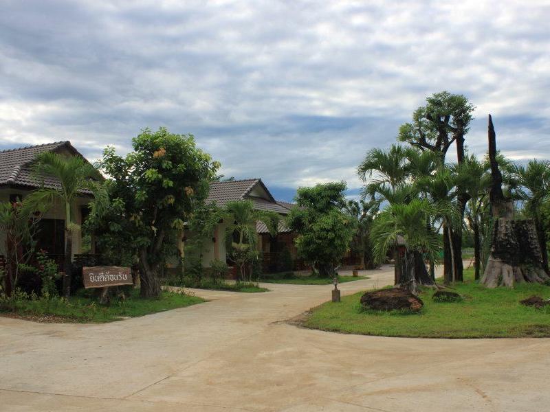 Maiyai Resort - Big Tree Kamphaeng Phet Extérieur photo